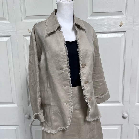 2 Piece Women’s Linen Jacket and Skirt TOTO N KO Size 6 - Picture 15 of 16